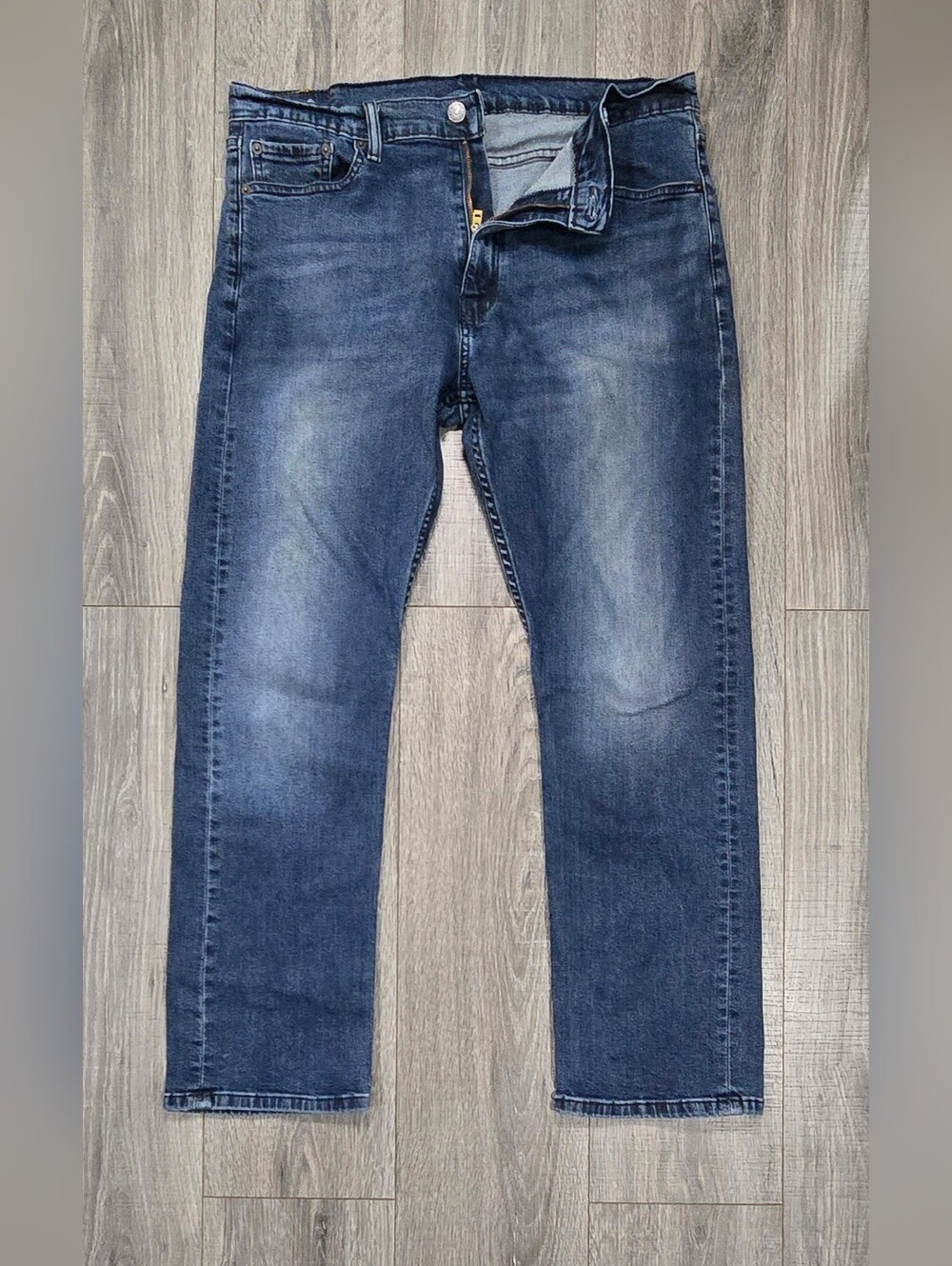 Levi’s 513 Slim Straight Jeans Men’s 36x30 Dark Wash Stretch Denim.